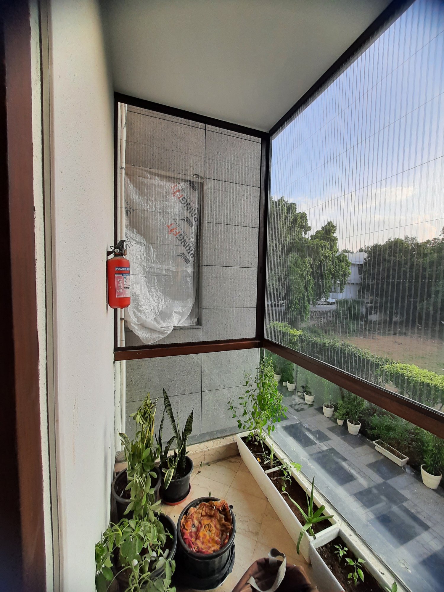 Pleated Mosquito Net for
Window - Vertical